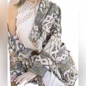 Zara Basic Cardigan Womens M/L Tweed Aztec Print, Open Front Pockets Fringe Hem